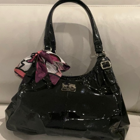 EUC Coach Maggie Patent Leather Bag - Picture 1 of 16